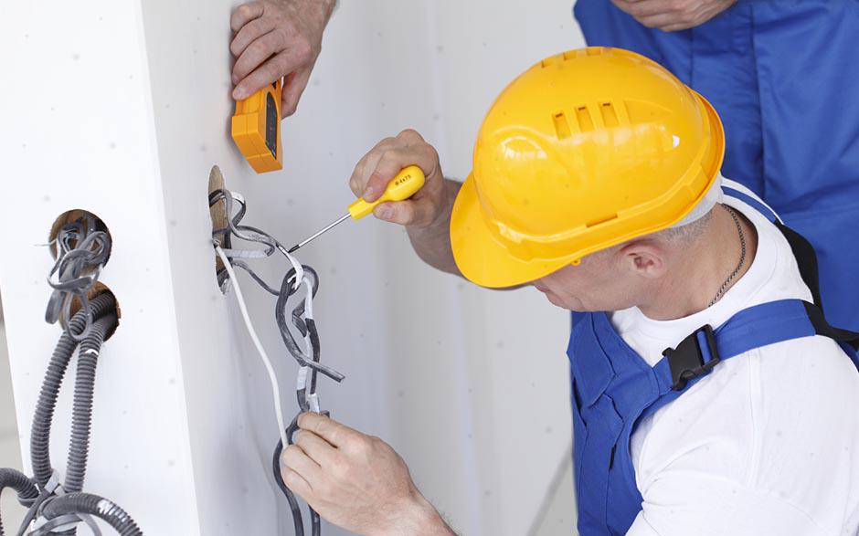 électricien de maintenance Saint-Pierre-lès-Nemours